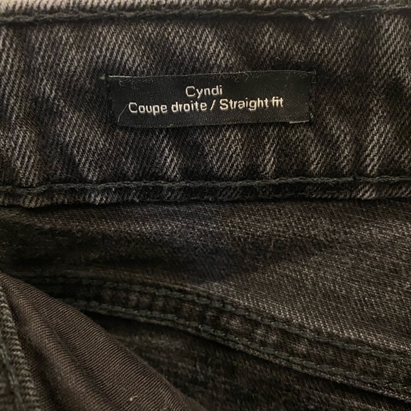 Frank & Oak Cyndi Straight Fit High Rise Jean in Washed Black - Picture 6 of 10